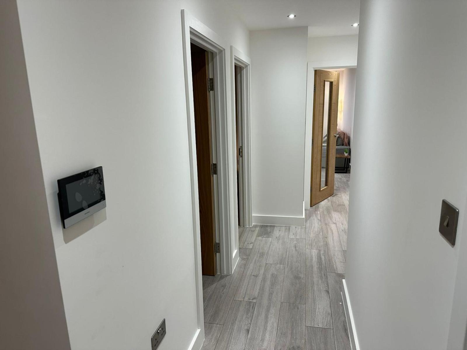 Kensington House By Solitaire Suites Slough Exterior foto